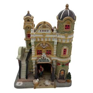 Lemax Carole Towne 2008 Broadhurst St Firehouse Village Building (As Is)